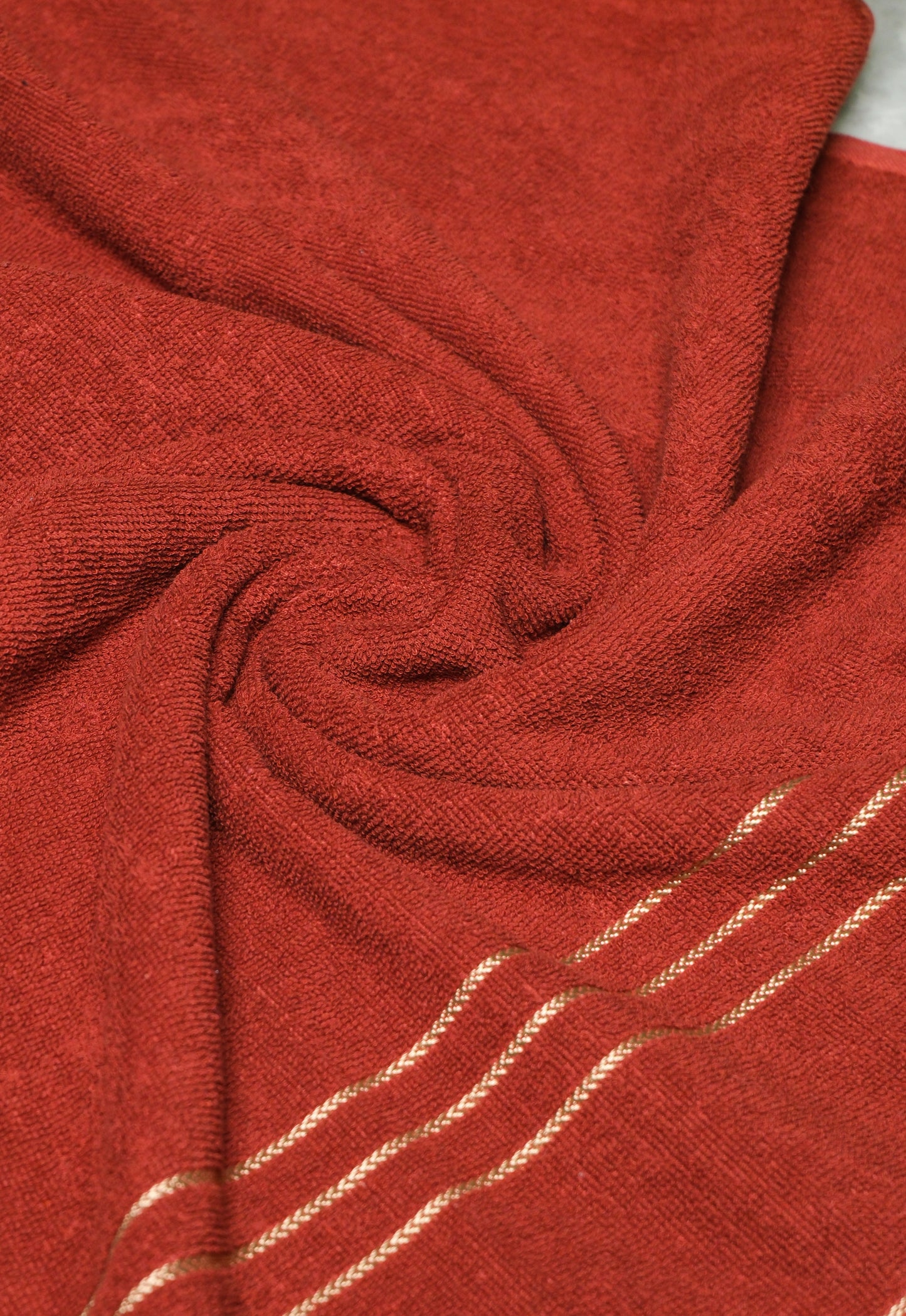 Gold-Stripe
